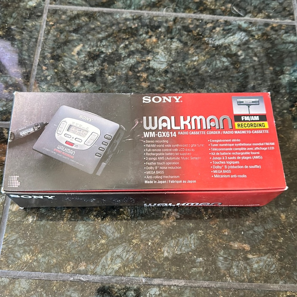 In box Sony walkman wm-gx614